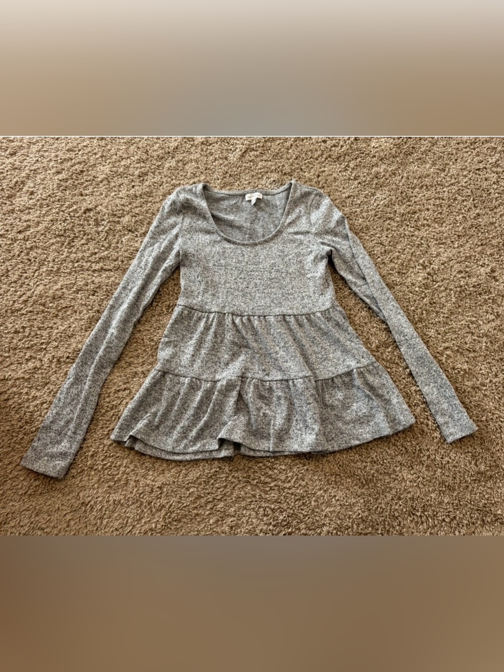Like New Wore Once Long Sleeve Womens Top Size Small